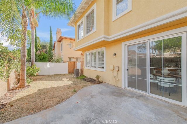 24 Daffodil, Irvine, CA 92618