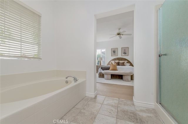 24 Daffodil, Irvine, CA 92618