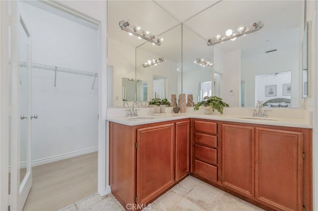 24 Daffodil, Irvine, CA 92618