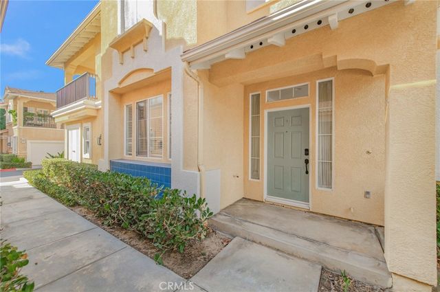 24 Daffodil, Irvine, CA 92618