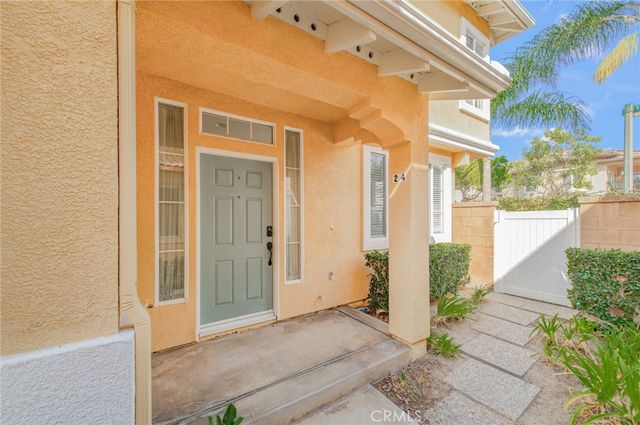24 Daffodil, Irvine, CA 92618