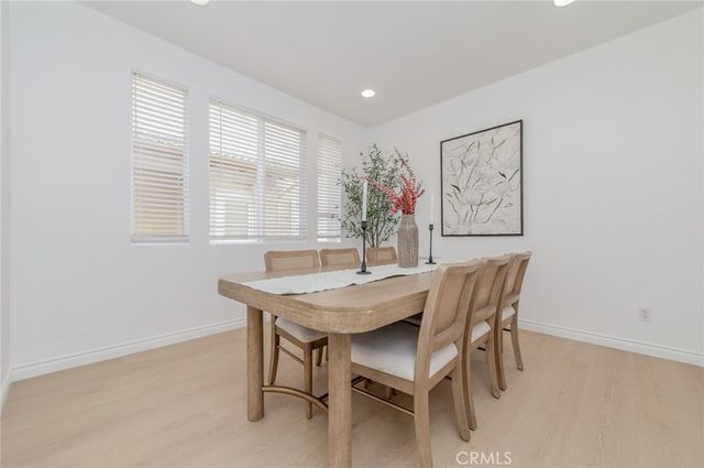 24 Daffodil, Irvine, CA 92618