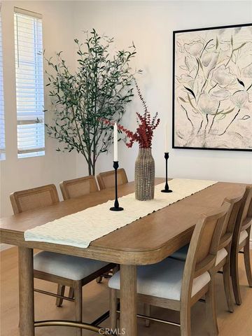 24 Daffodil, Irvine, CA 92618