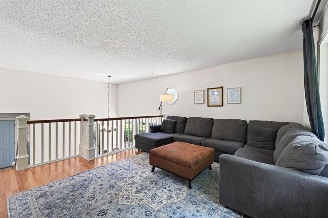 12149 Wisconsin Avenue N, Champlin, MN 55316