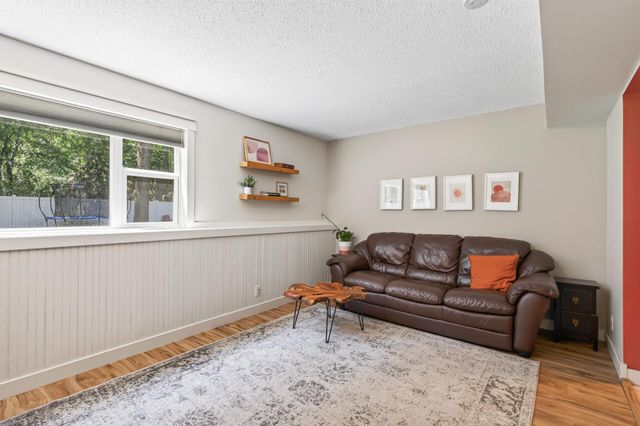 12149 Wisconsin Avenue N, Champlin, MN 55316