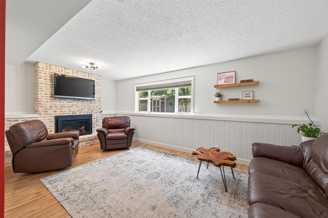 12149 Wisconsin Avenue N, Champlin, MN 55316