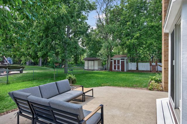 12149 Wisconsin Avenue N, Champlin, MN 55316