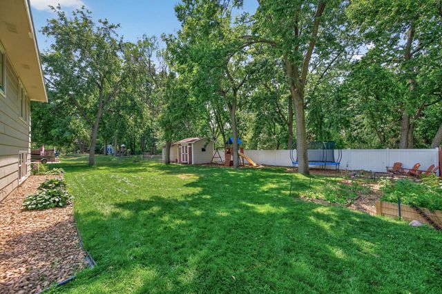 12149 Wisconsin Avenue N, Champlin, MN 55316