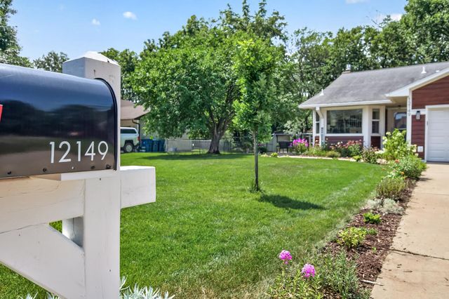 12149 Wisconsin Avenue N, Champlin, MN 55316