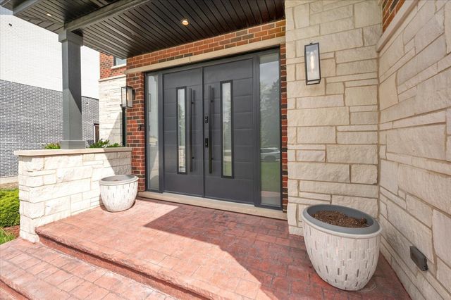 616 Birchwood Avenue, Des Plaines, IL 60018