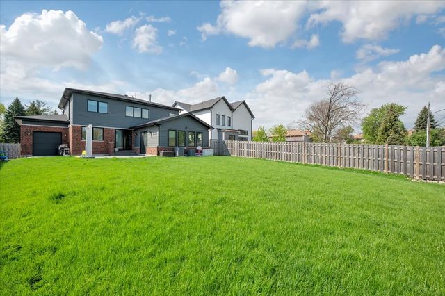 616 Birchwood Avenue, Des Plaines, IL 60018