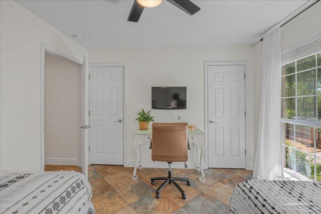 5801 Red Cedar St, Pensacola, FL 32507