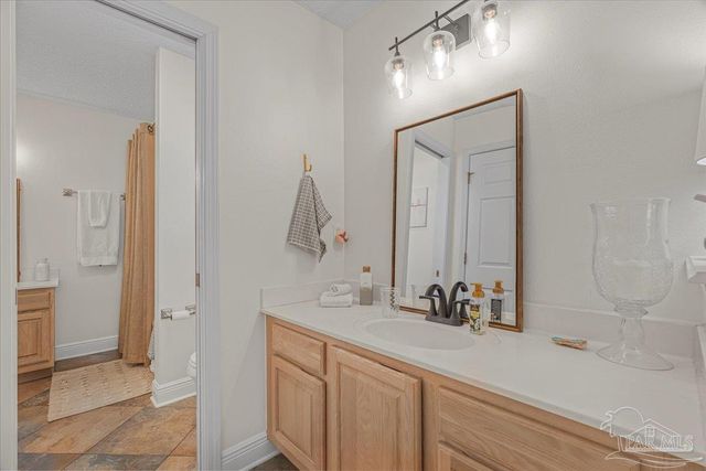 5801 Red Cedar St, Pensacola, FL 32507