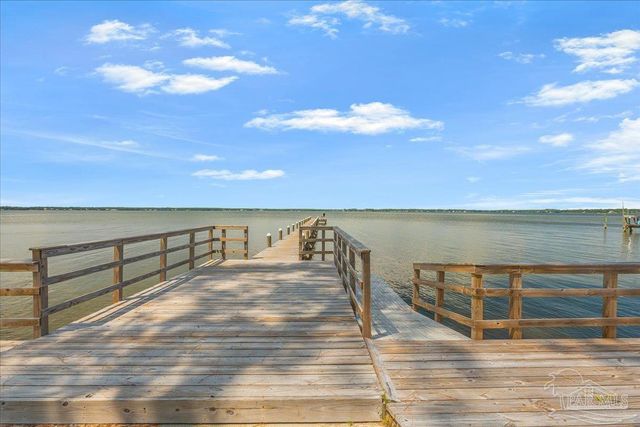 5801 Red Cedar St, Pensacola, FL 32507