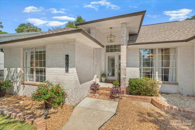 5801 Red Cedar St, Pensacola, FL 32507