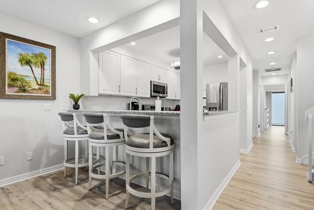 1102 SE Mitchell Ave Apt 308, Port St Lucie, FL 34952