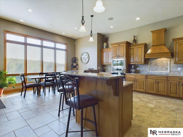 6541 Russell Emmett Court, Papillion, NE 68133