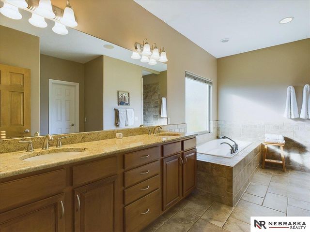 6541 Russell Emmett Court, Papillion, NE 68133