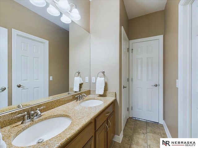 6541 Russell Emmett Court, Papillion, NE 68133