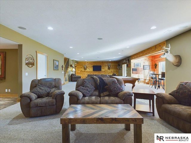 6541 Russell Emmett Court, Papillion, NE 68133