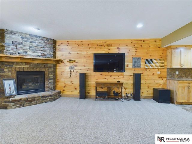 6541 Russell Emmett Court, Papillion, NE 68133