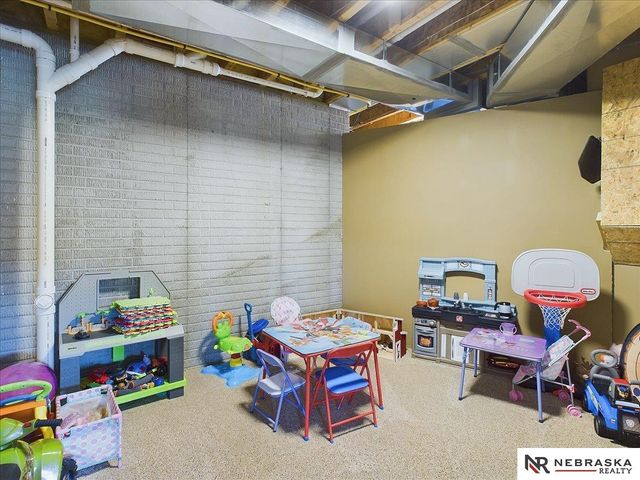 6541 Russell Emmett Court, Papillion, NE 68133