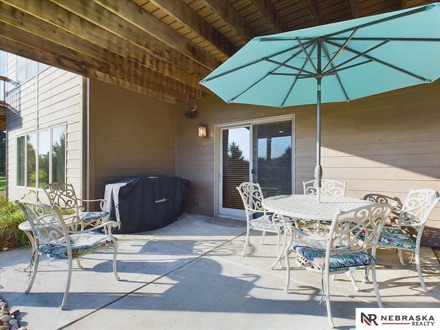 6541 Russell Emmett Court, Papillion, NE 68133