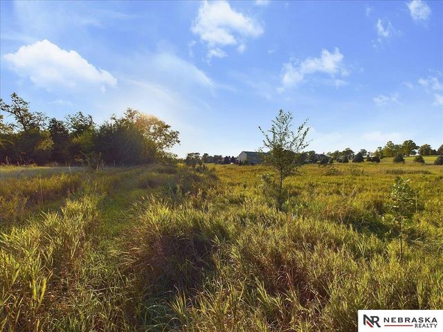 6541 Russell Emmett Court, Papillion, NE 68133