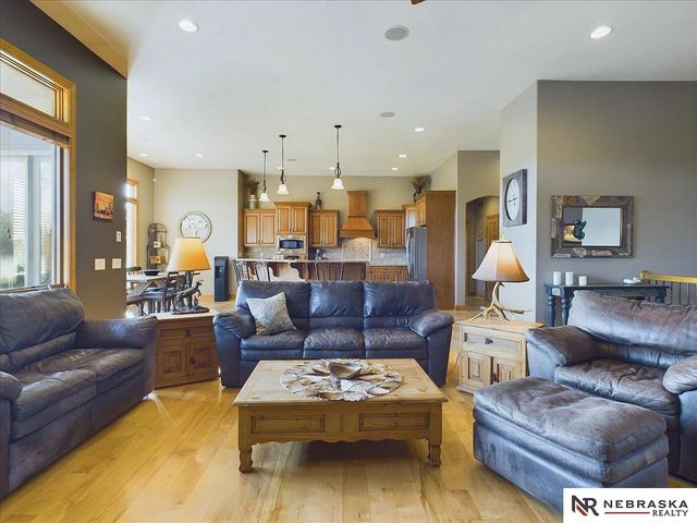 6541 Russell Emmett Court, Papillion, NE 68133