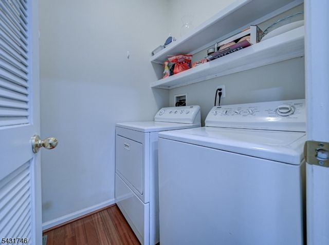 10 Cypress Ct, Clinton Town, NJ 08809