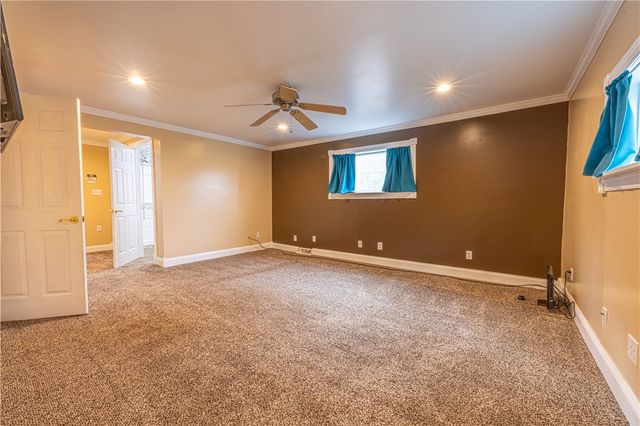 13 Trader St, Uniontown, PA 15401