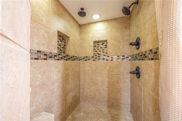 13 Trader St, Uniontown, PA 15401