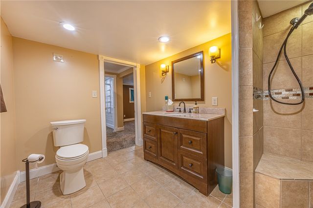 13 Trader St, Uniontown, PA 15401