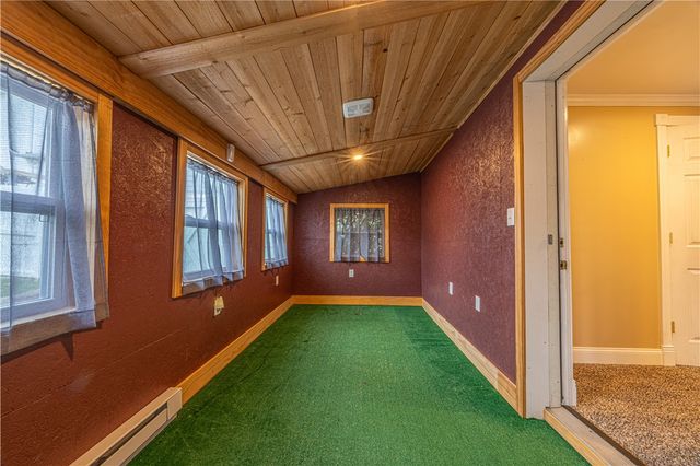 13 Trader St, Uniontown, PA 15401