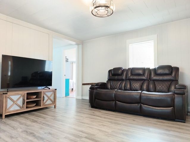 265 W 4th Street, Constantine, MI 49042