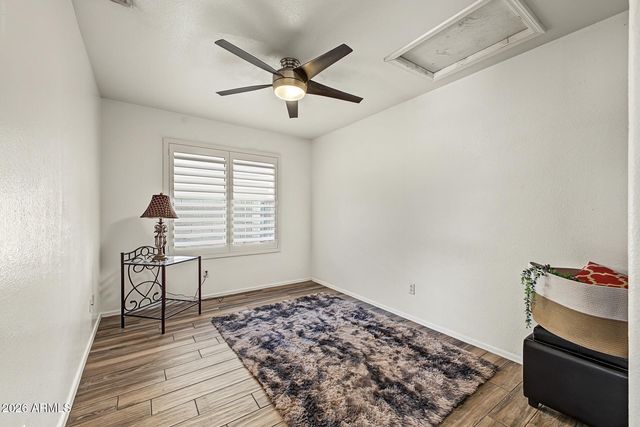 4675 E SUMMERHAVEN Drive, Phoenix, AZ 85044