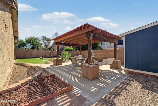 4675 E SUMMERHAVEN Drive, Phoenix, AZ 85044