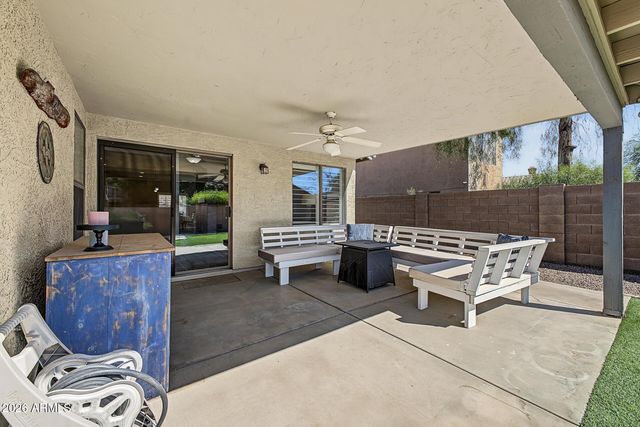4675 E SUMMERHAVEN Drive, Phoenix, AZ 85044