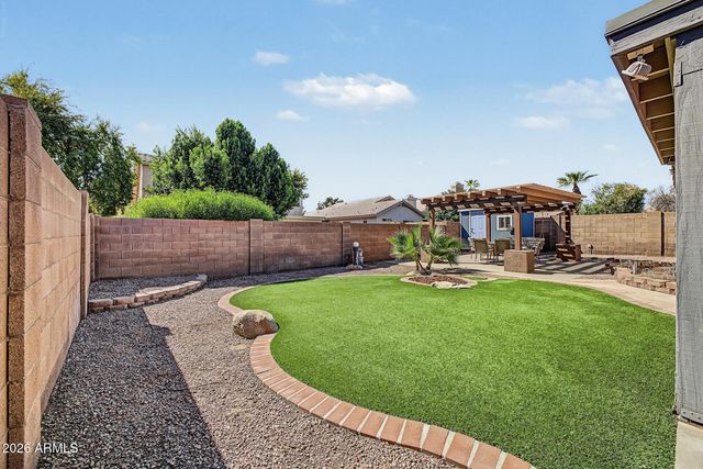 4675 E SUMMERHAVEN Drive, Phoenix, AZ 85044