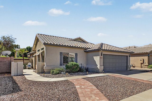 4675 E SUMMERHAVEN Drive, Phoenix, AZ 85044