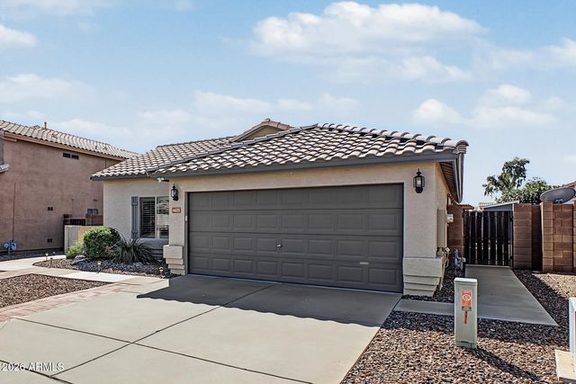 4675 E SUMMERHAVEN Drive, Phoenix, AZ 85044