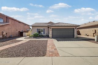 4675 E SUMMERHAVEN Drive, Phoenix, AZ 85044