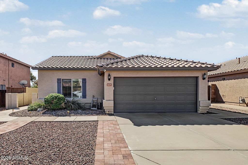 4675 E SUMMERHAVEN Drive, Phoenix, AZ 85044 — photo 2