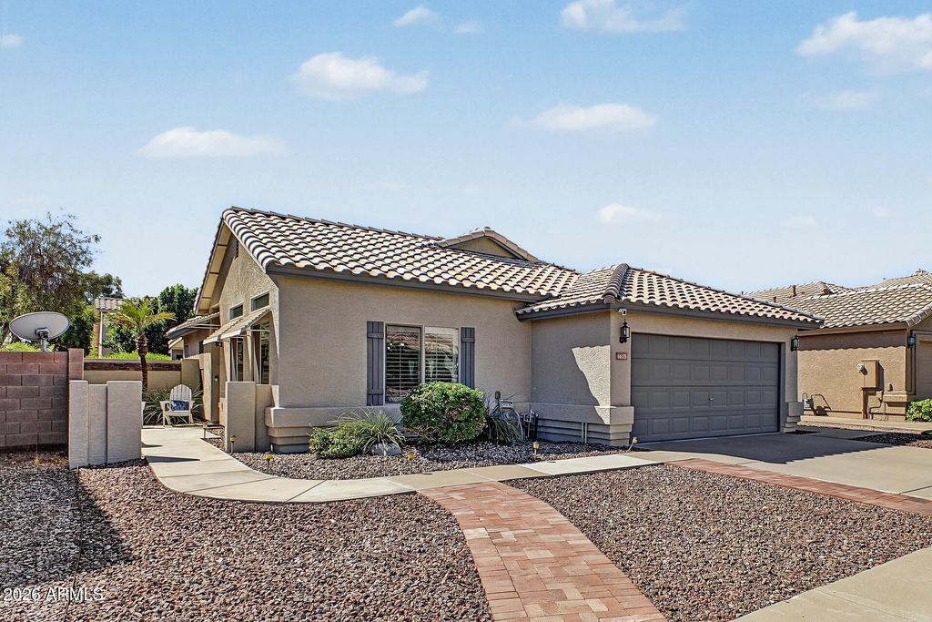 4675 E SUMMERHAVEN Drive, Phoenix, AZ 85044 — photo 4