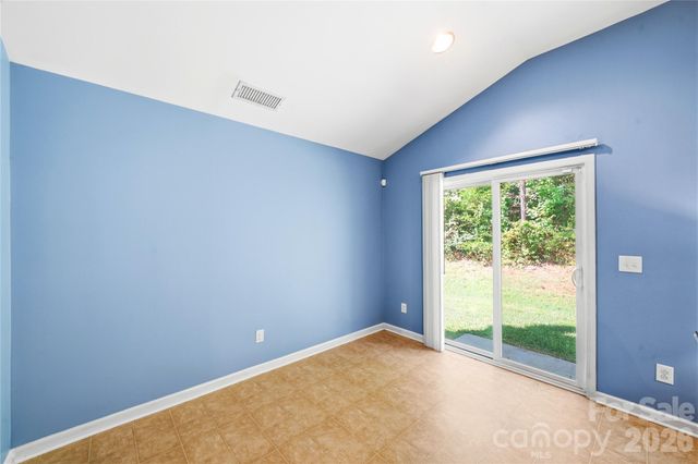 1305 Lauren Village Drive, Charlotte, NC 28213