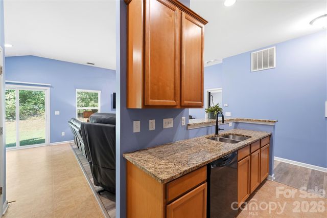 1305 Lauren Village Drive, Charlotte, NC 28213