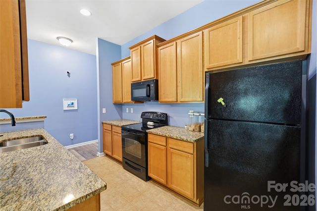 1305 Lauren Village Drive, Charlotte, NC 28213