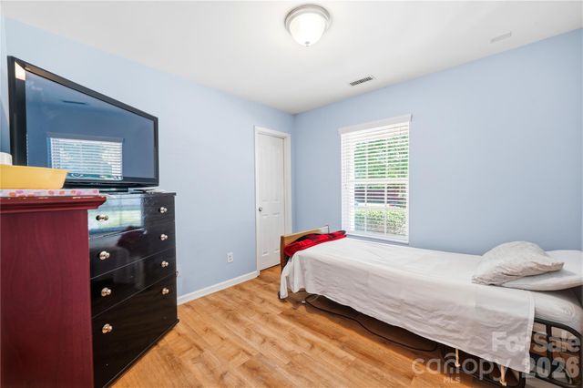 1305 Lauren Village Drive, Charlotte, NC 28213