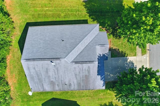1305 Lauren Village Drive, Charlotte, NC 28213