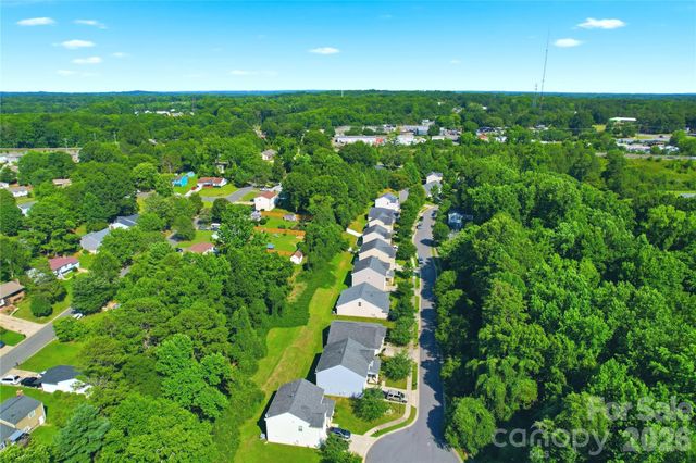 1305 Lauren Village Drive, Charlotte, NC 28213